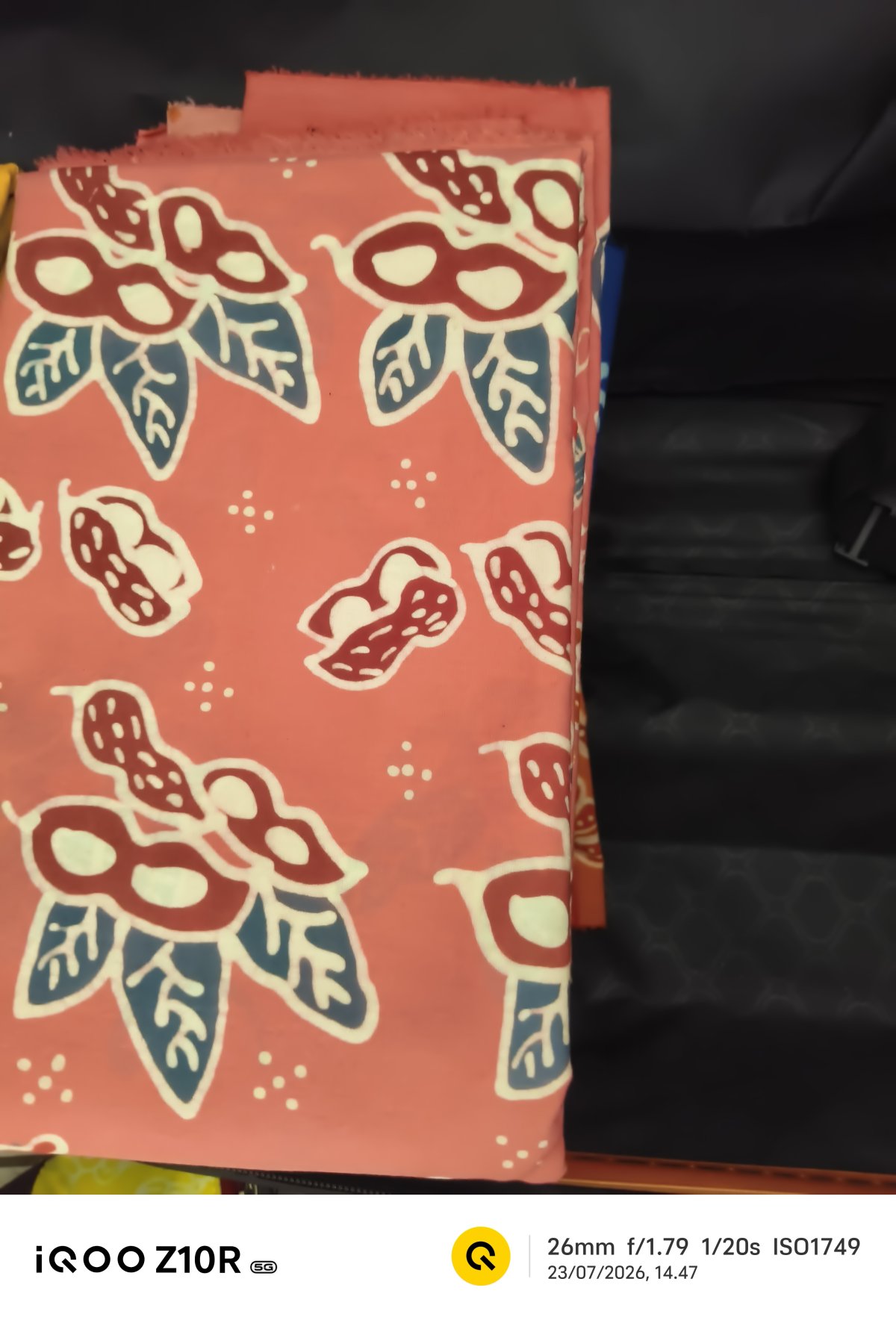 Kain Batik Tulis Motif Rumah